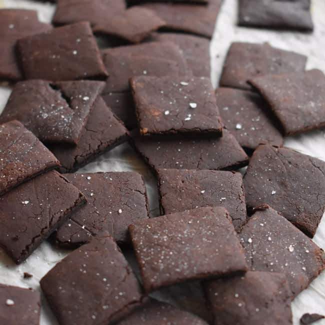Low-Carb Chocolate Teddie Grahams Recipe